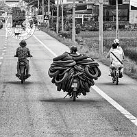 036_Chris_de_Blank_Tyre Power.jpg