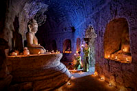 104_HLA_WIN_Praying Buddha.jpg