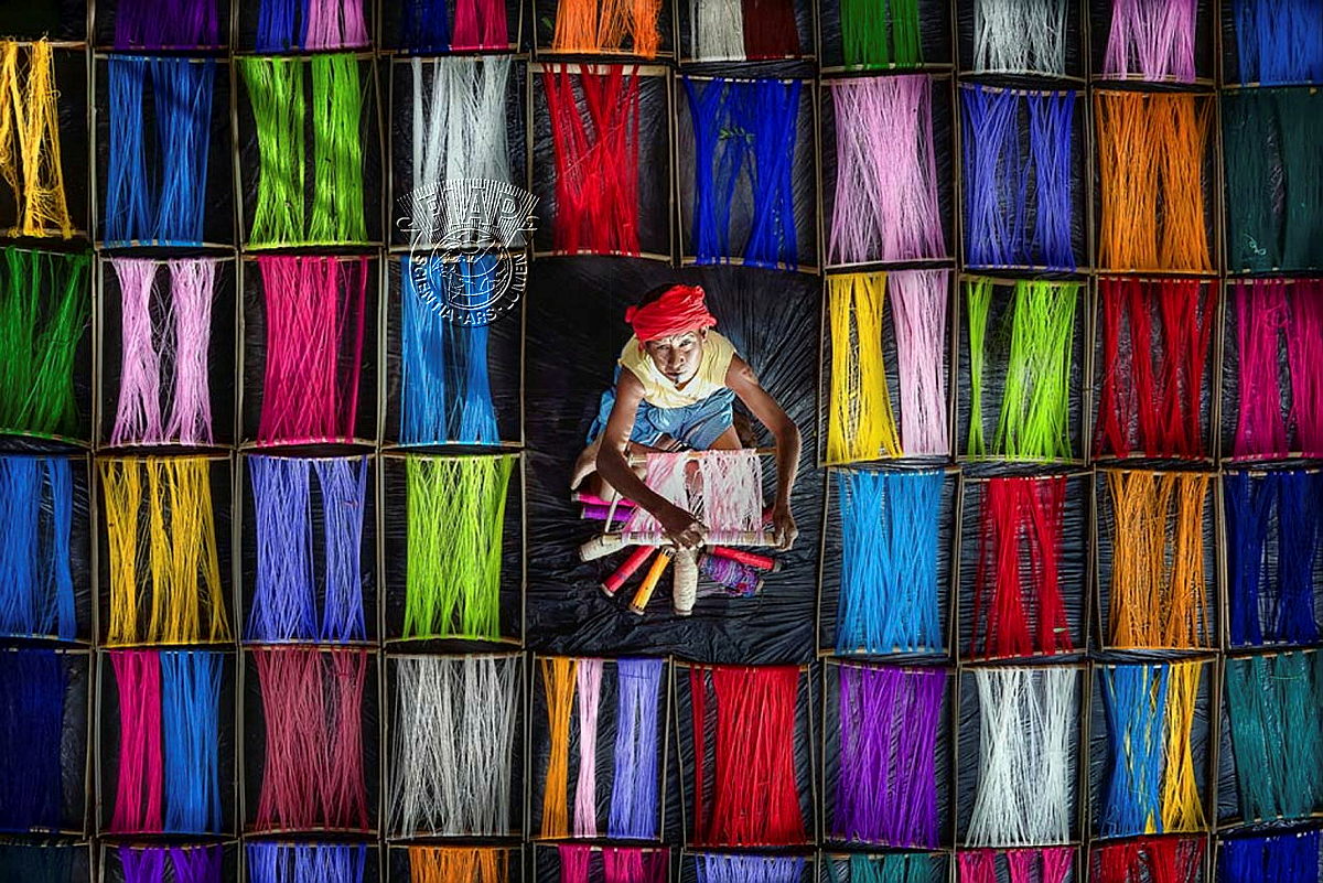 104_Si Thu Ye Myint_The Weaver.jpg