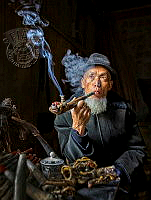 2086_Heng-Liang Wu_Pipe  smoker.jpg