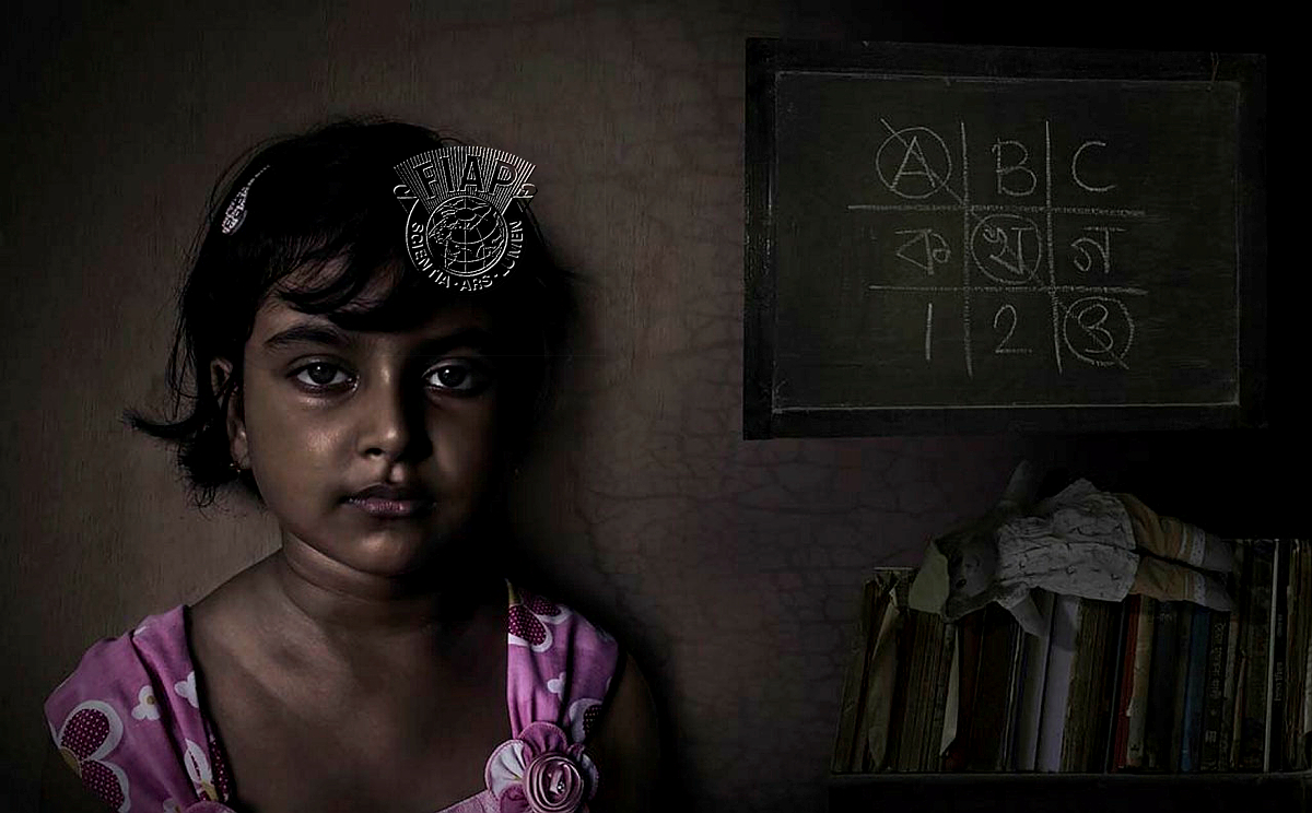356_DIBYENDU_DUTTA_CHILDHOOD.jpg