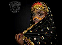 512_Mahmood AlJabri_gold scarf.jpg