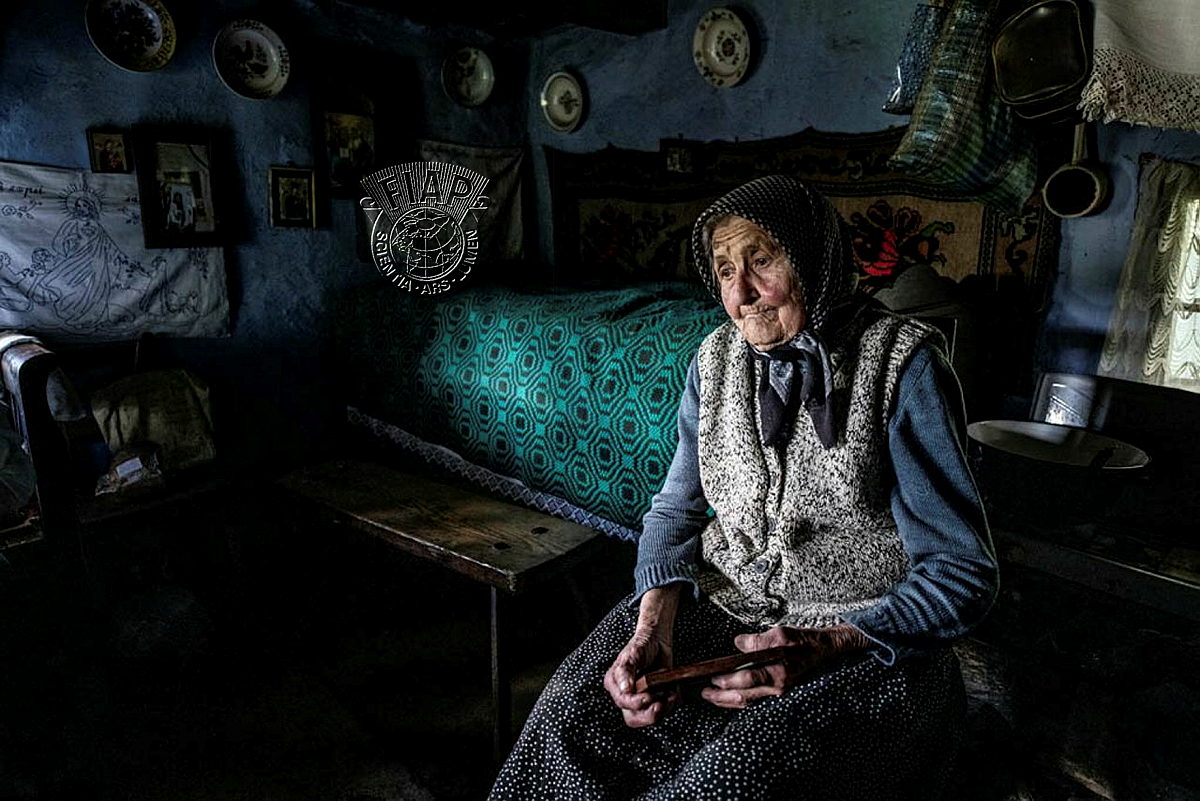 642_Ovi D_Pop_Remember 96 years.jpg