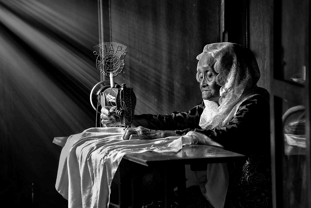 702_Lim Teck Boon_EFIAP_04 Indo Granny Sewing.jpg