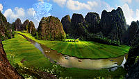 704_Ngo_Thi Thu Ba_Mountains and rivers very romantic.jpg