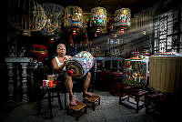 951_Siew Thong_Chu_Traditional Lantern Maker.jpg
