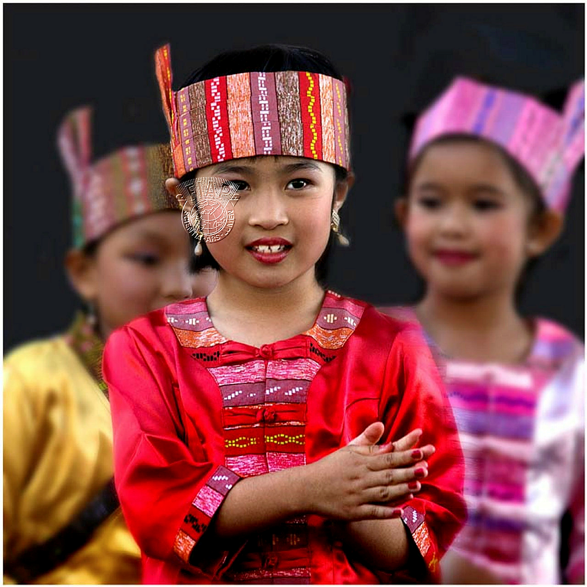036_Charles Chow_Three Little dancer.jpg