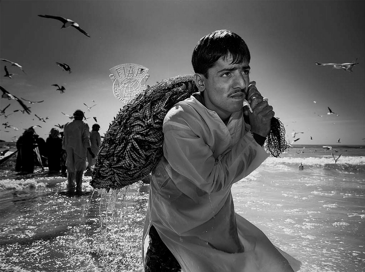 048_Khalid_Abdulkarim_Strong man.jpg