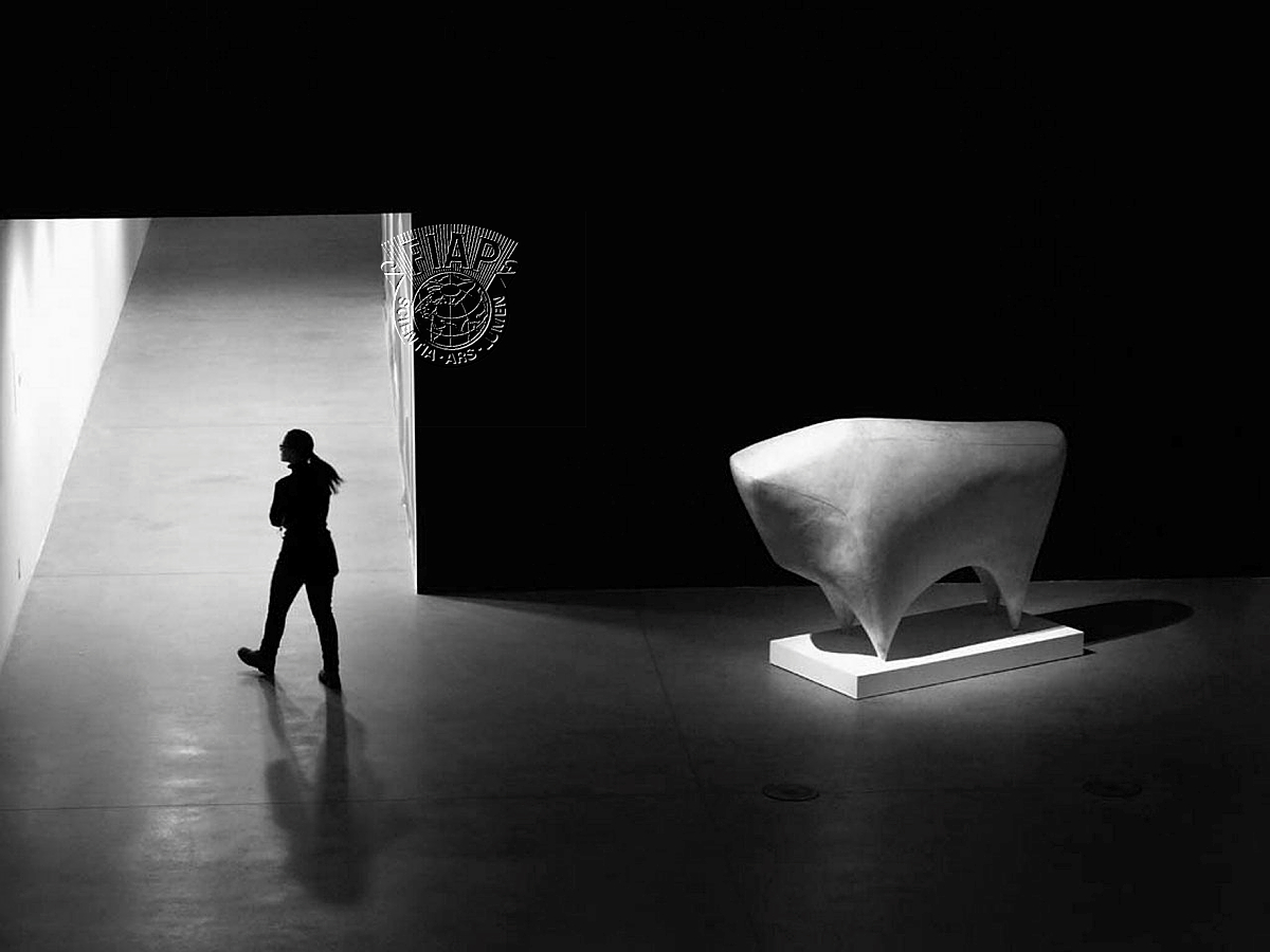 191_Neda_ Racki_Black and White.jpg