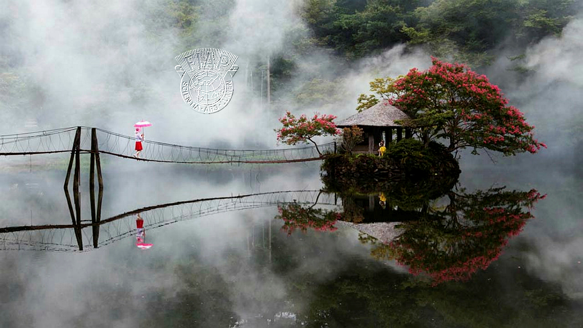 410_Joung_Hi_Suh_Walking Lake01.jpg