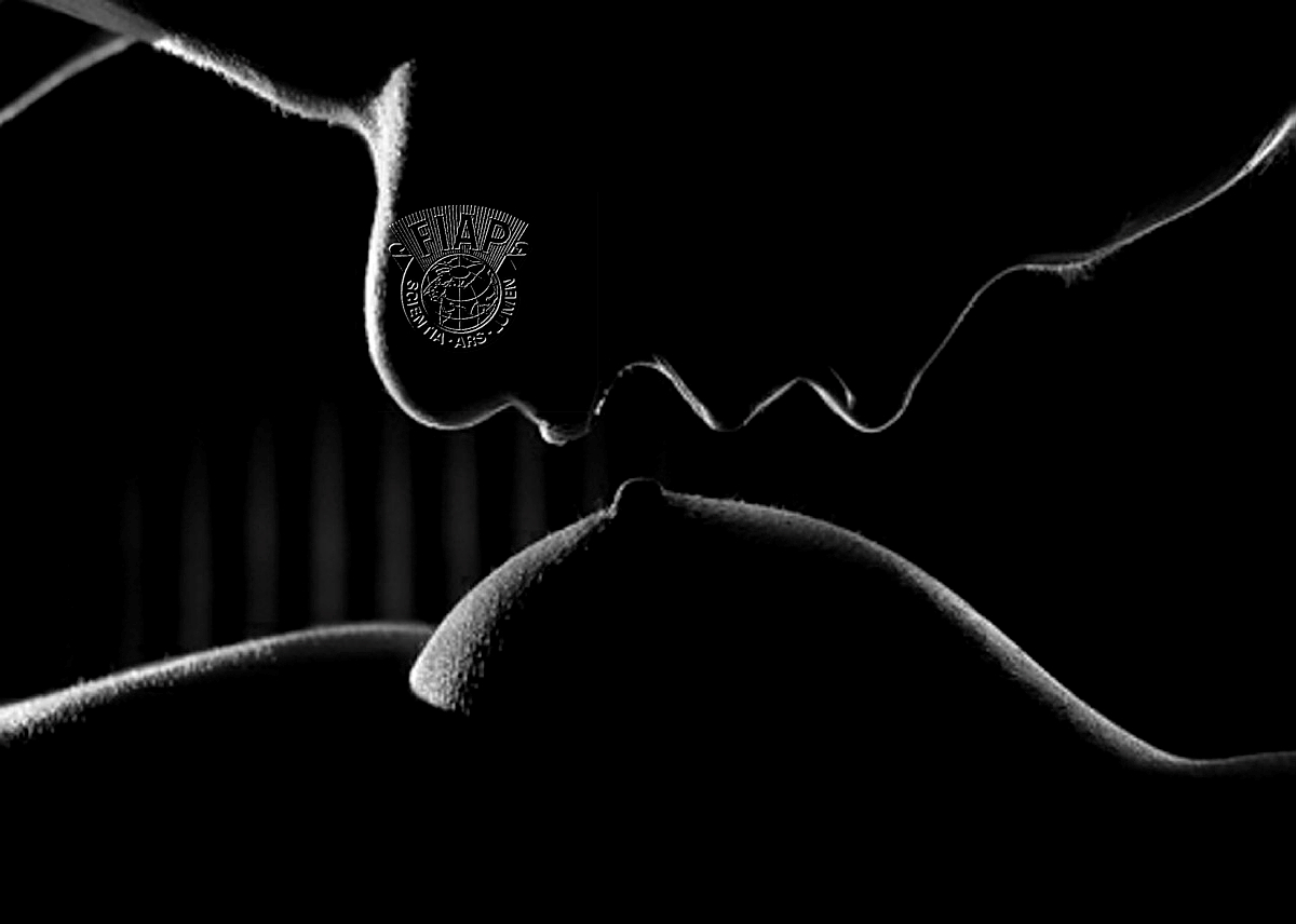 B08_Dimitrina_Vasileva_scent_of_a _woman.jpg