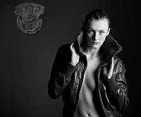 G02_Richard_Spurdens_Laura Lou.jpg