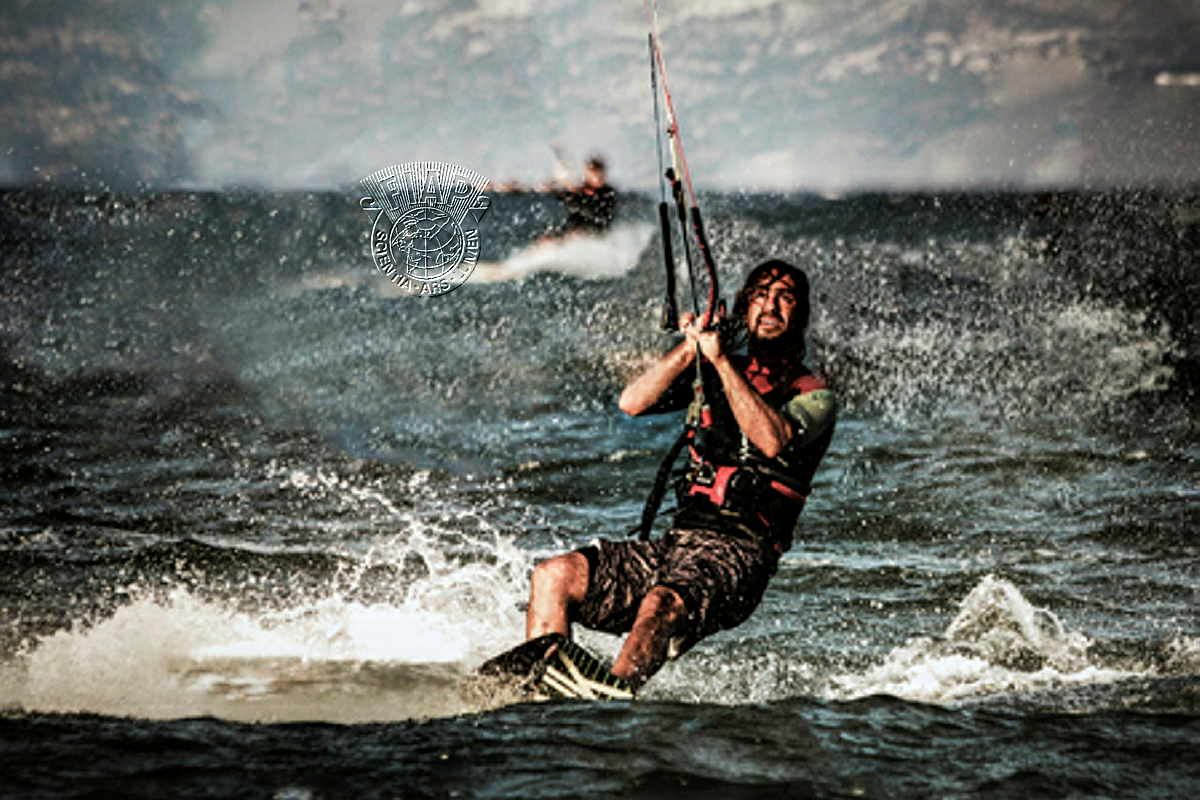 G1_GIORGOS TSIGKAS_game with the wind and waves.jpg
