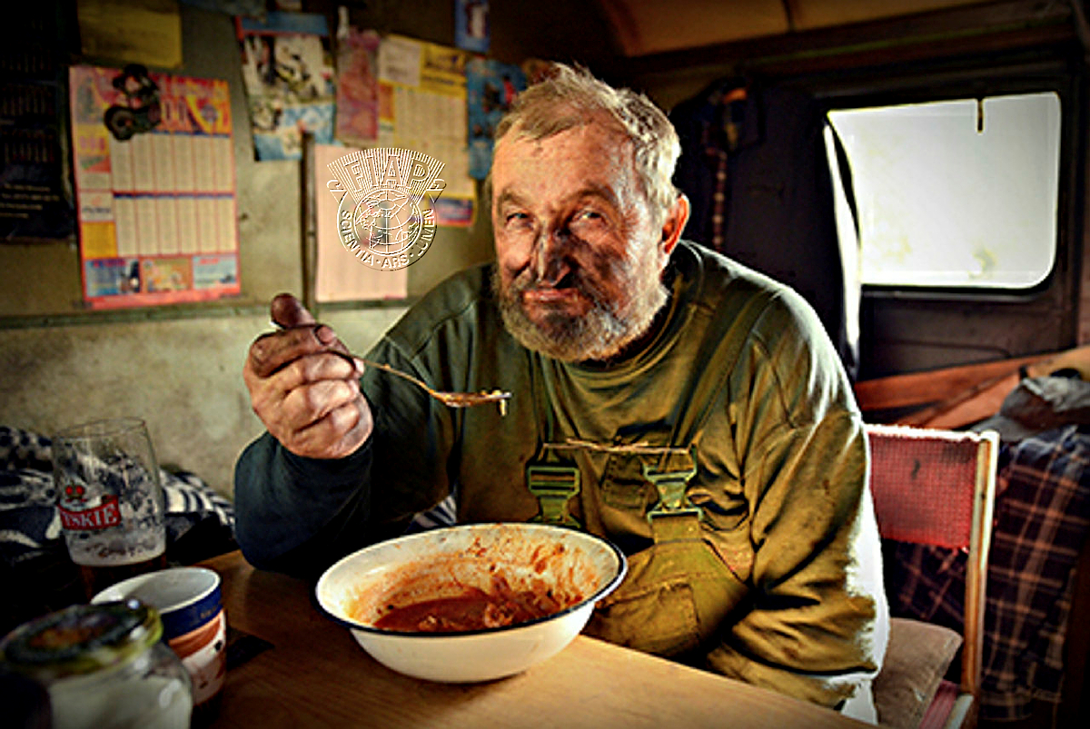 P02_Tomasz_Okoniewski_bon appetit.jpg