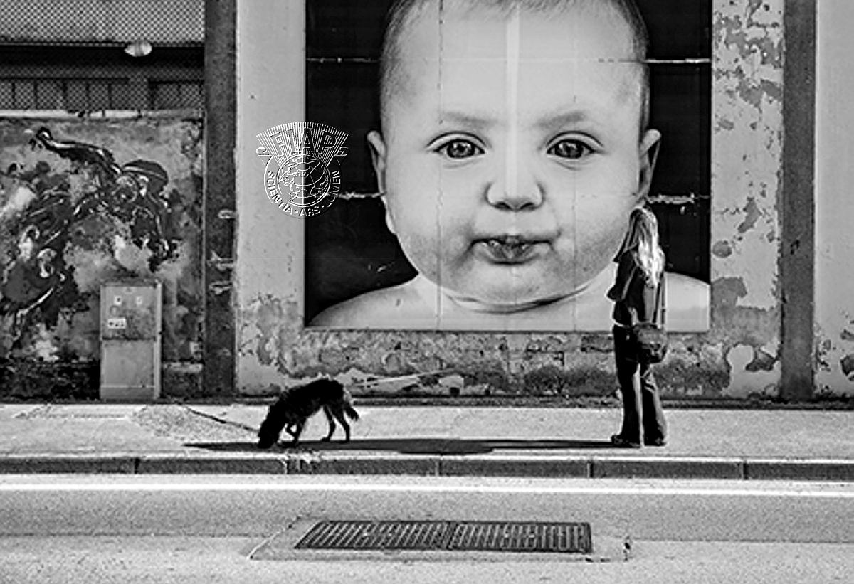 S5-705_Simon_Kovacic_Baby_on_the_wall.jpg